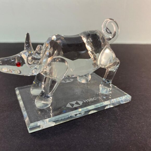 HSBC Bull Ox Oxen Steer Crystal Figurine Red Eyes RARE HTF 3 x 2 x 2.5" - Picture 7 of 10